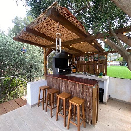 Villa Bella Vista Castelldefels Bagian luar foto