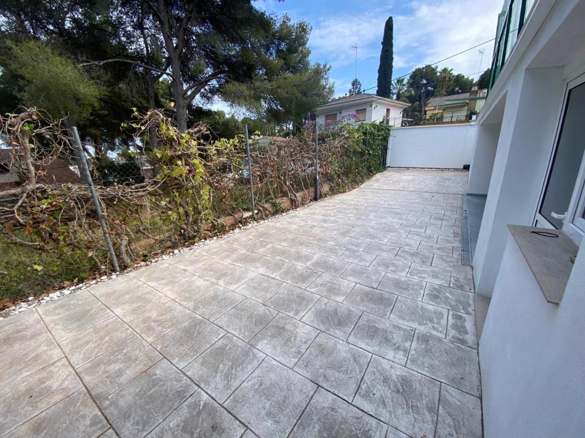 Villa Bella Vista Castelldefels Bagian luar foto